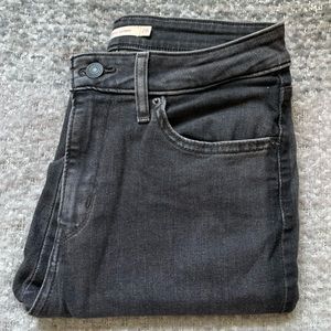 Levis | 721 Skinny Jeans